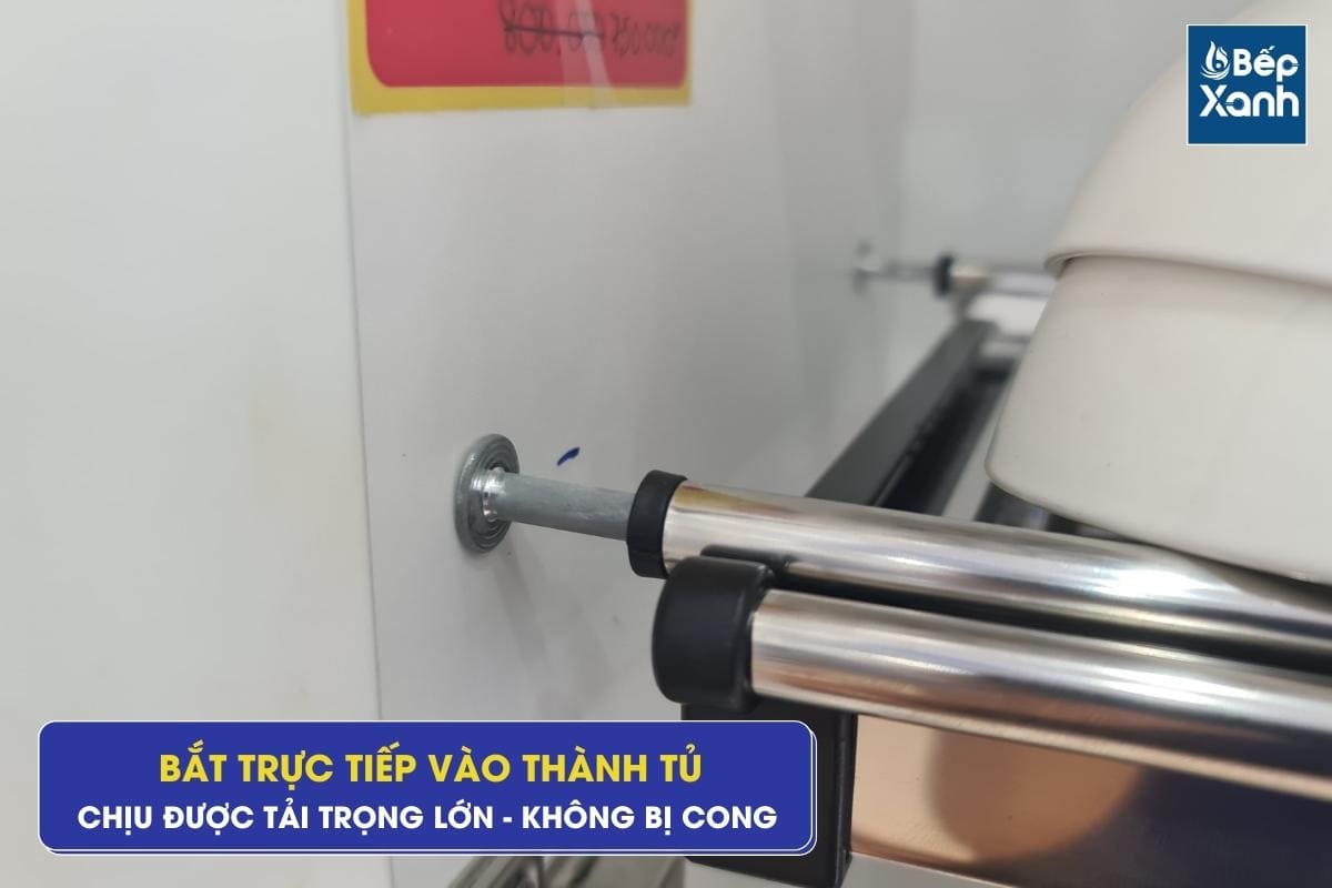 Kệ chén bắt trực tiếp vào thành tủ