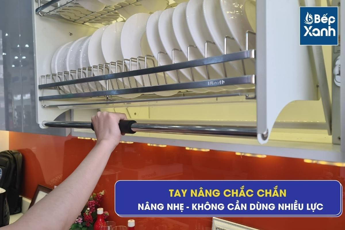 Tay nâng hạ nhẹ nhàng và chắc chắn